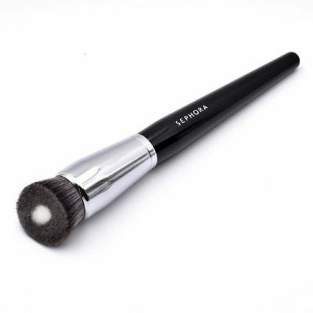 SEPHORA COLLECTION Ultra Liquid Foundation Brush #83